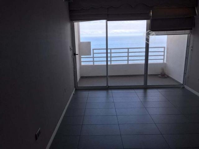 Venta departamento costanera de huayquique