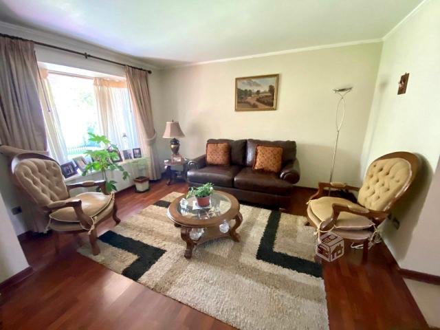 Se vende hermosa casa en barrio toledo