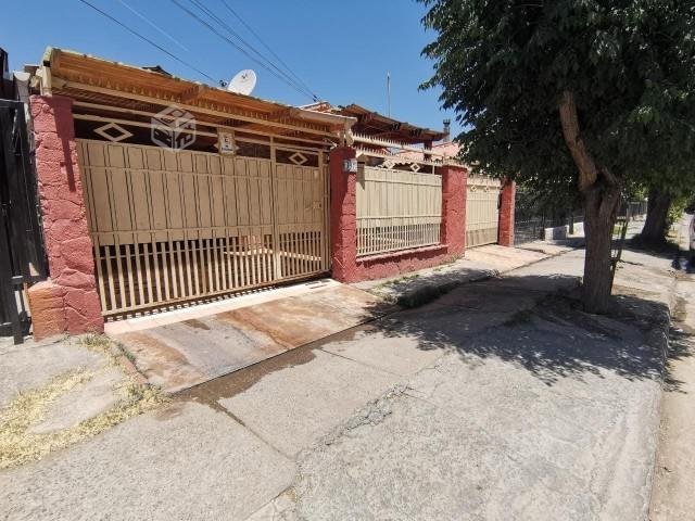 Casa villa minera andina en avenida caletera