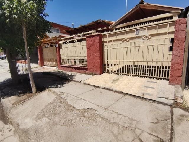 Casa villa minera andina en avenida caletera