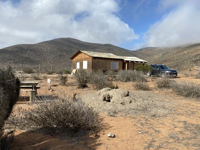 Parcela cerrada con casa Los porotitos (La serena)