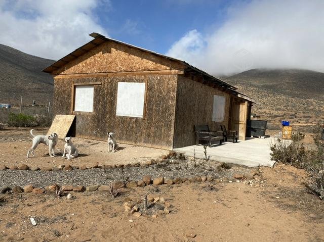 Parcela cerrada con casa Los porotitos (La serena)