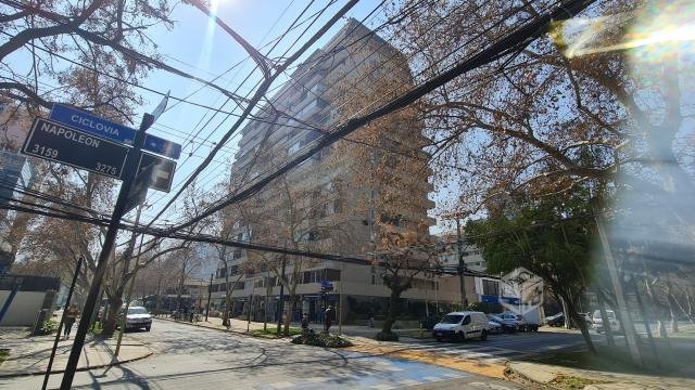 Napoleon c/ San Crescente, Las Condes: Depto 90 mt