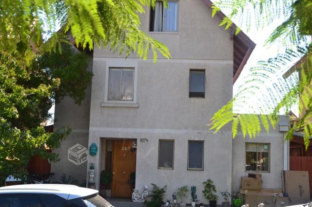 Hermosa casa en Condominio Las Malvas, Peñalolen