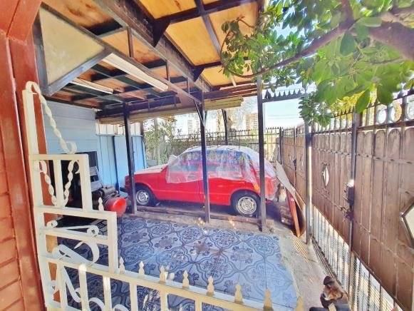 Casa General Bonilla frente a canchas Pudahuel