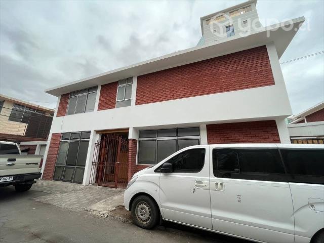CASA Av. José Miguel Carrera 1485, Casa 5 A…