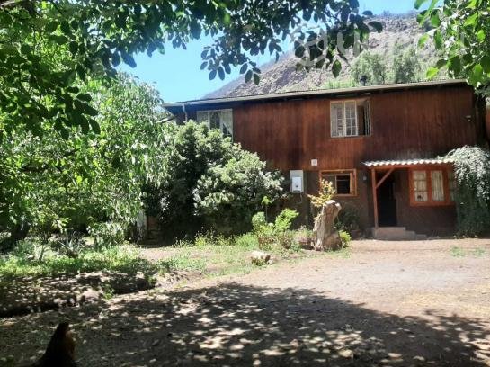 Hermosa parcela con casa en el Melocotón