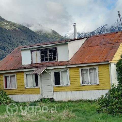 Parcela con cabaña orilla de río
