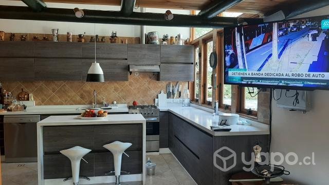 Parcela 5000 m2 con casa y cabaña anexa