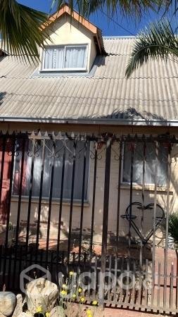 Casa en villa los robles cauquenes