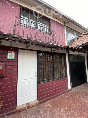 Casa 4d-2b pasaje cerrado laguna sur la estrella