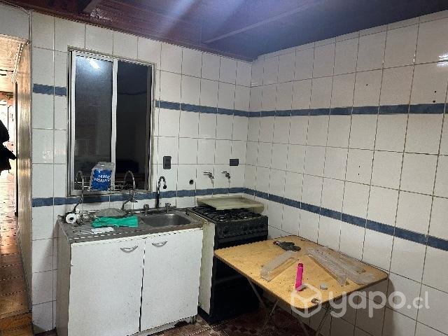 Casa de 2 pisos.